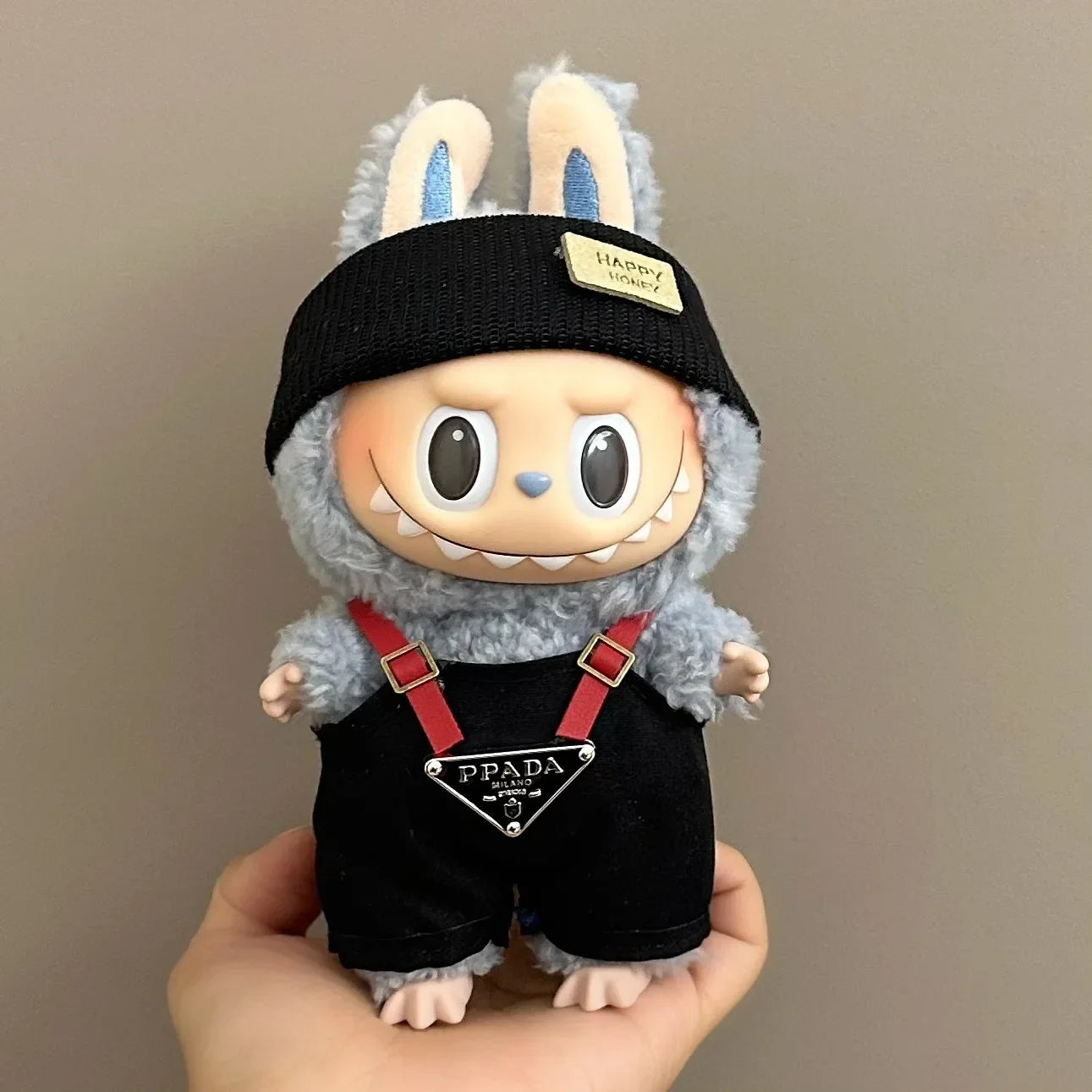* Labubu Accessories Clothes Designer Suitable for V1 V2 V3 Labubu Pendants Cute Personality Fashion Birthday Gift