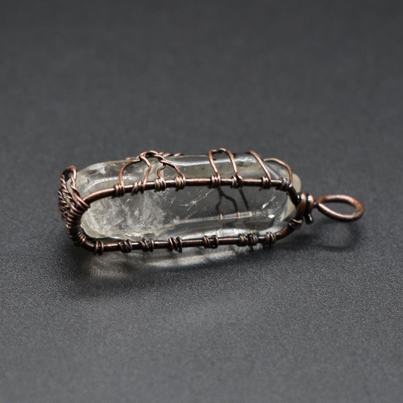 Collier tendance avec pendentif en forme de pilier en cristal et arbre de vie