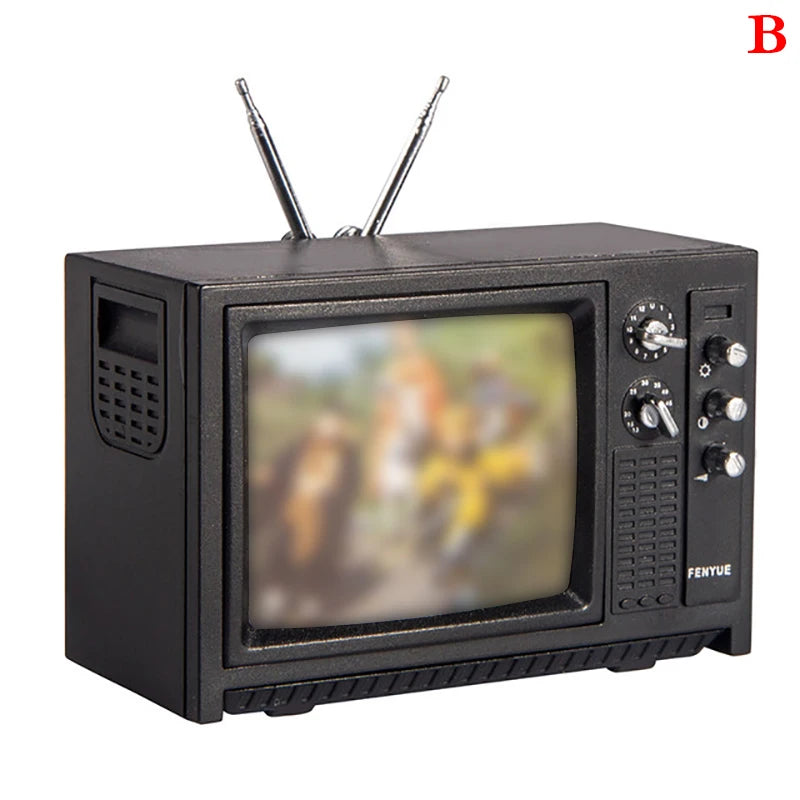 Mini Retro TV Miniature Ornaments DollHouse Toy Ornaments 5.7 * 2.4 * 3.4cm