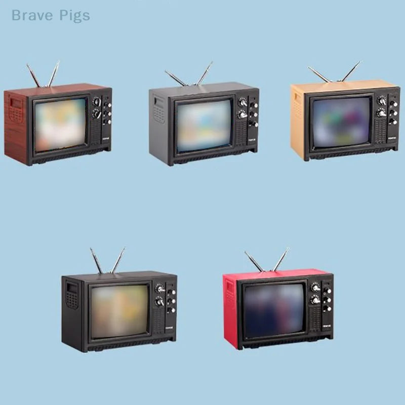 Mini Retro TV Miniature Ornaments DollHouse Toy Ornaments 5.7 * 2.4 * 3.4cm