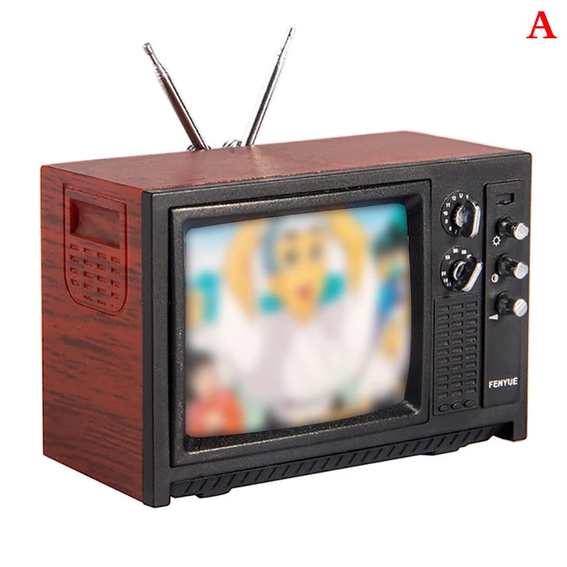 Mini Retro TV Miniature Ornaments DollHouse Toy Ornaments 5.7 * 2.4 * 3.4cm