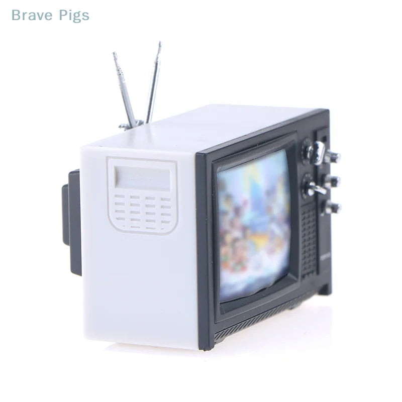 Mini Retro TV Miniature Ornaments DollHouse Toy Ornaments 5.7 * 2.4 * 3.4cm