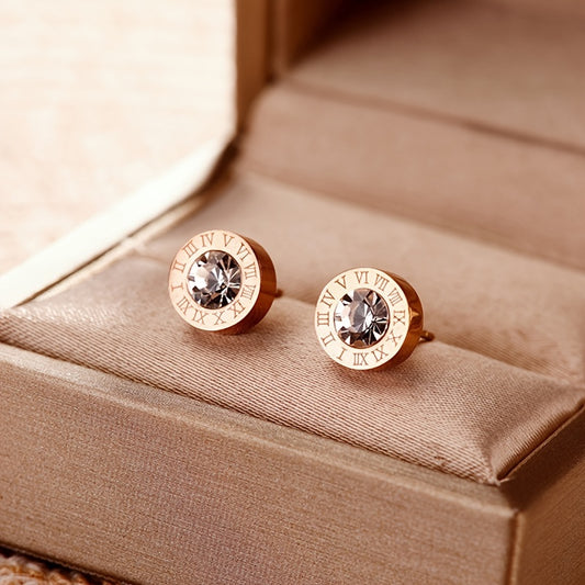 Boucles d'oreilles à tige chics en acier inoxydable avec chiffres romains et zircones scintillantes - Plaqué or rose, parfaites pour un usage quotidien ou en soirée